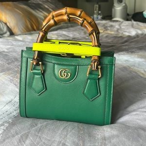 Gucci Diana Small